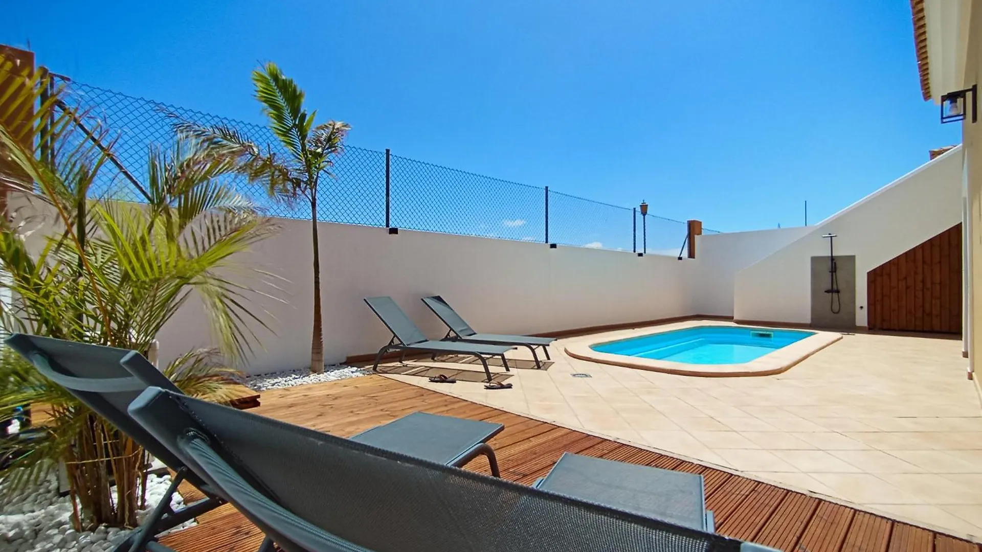 Surf Dream Villa كوراليهو 0*,  إسبانيا